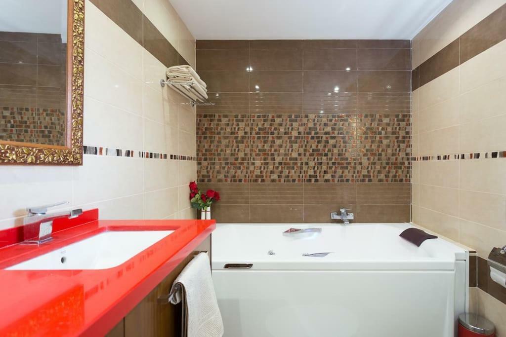 Villa Blanca Tenerife - Private Rooms - Terrace And Bbq, 5 Minutes From The Beach And Airport San Isidro (Tenerife) Exterior foto