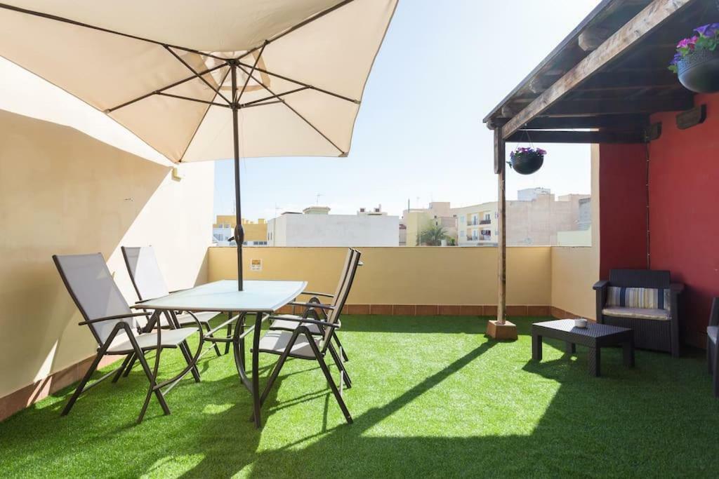 Villa Blanca Tenerife - Private Rooms - Terrace And Bbq, 5 Minutes From The Beach And Airport San Isidro (Tenerife) Exterior foto
